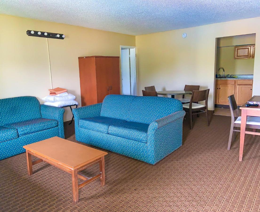 Red Carpet Inn Kinston Εξωτερικό φωτογραφία
